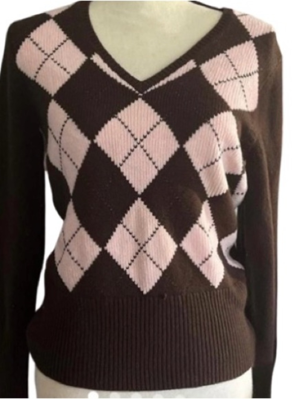 Cato- Women's Brown & Pink Argyle V-Neck Sweater. Size: Medium